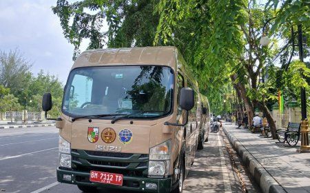 Hari Pertama Sekolah, Pemko Pekanbaru Resmikan Bus Sekolah Gratis untuk Antar-Jemput Pelajar