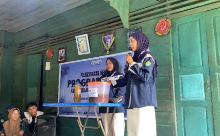 KWT Desa Meskom Dilatih Mahasiswa KKN Unri  Buat Pupuk Organik Cair dari Sampah Rumah Tangga dan Air Cucian Beras