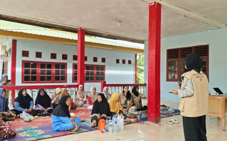 Mahasiswa KKN Unri Latih Warga Pelalawan Produksi Sabun Cuci Piring, Berpeluang Jadi Usaha Rumahan