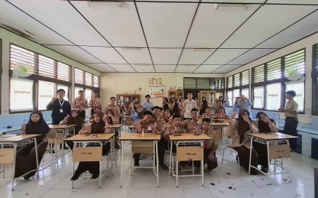 Mahasiswa KKN Unri Padukan Budaya Kuansing dan Jepang, Siswa Belajar Pacu Jalur hingga Membuat Washi Ningyou