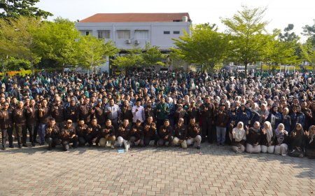 2.093 Mahasiswa KKN Umri Dilepas, Wakil Rektor: Jadilah Duta Persyarikatan Siap Mengabdi di Dalam dan Luar Negeri