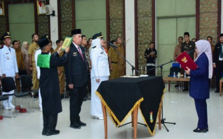 35 Pejabat Pemkab Kampar Dilantik, Sejumlah Jabatan Strategis dan Tujuh Camat Berganti