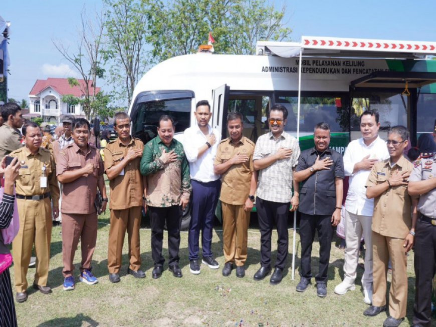 Bupati Kampar Luncurkan Mobil Keliling Disdukcapil, Warga Kini Bisa Urus 11 Layanan Adminduk Gratis