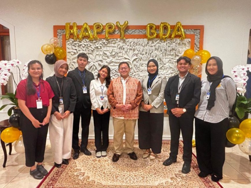 Mahasiswi HI UIR Jalani Magang di KBRI Bangkok, Terlibat Langsung Layani WNI