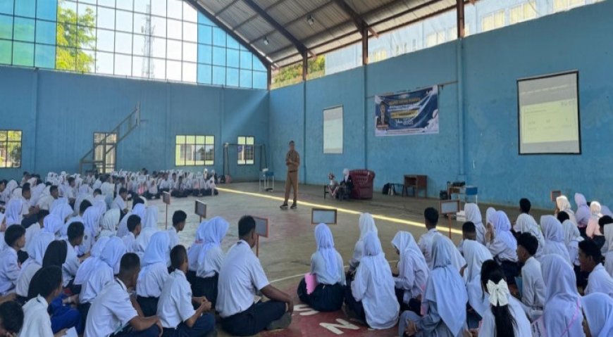 Diskominfo Kampar Edukasi Bahaya Gawai dan Media Sosial kepada Siswa Baru SMAN 1 Bangkinang Kota