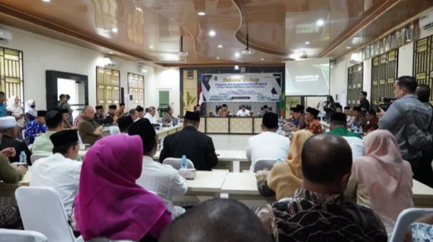 DPR Usulkan Insentif Guru Honorer Madrasah dan Pesantren Naik hingga Rp1,5 Juta pada 2027