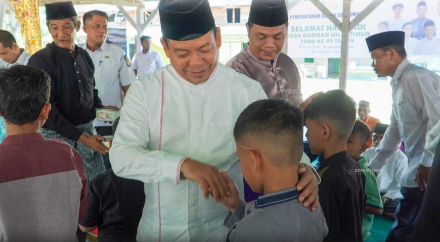Hadir Hari Jadi ke-49 Desa Rambah Hilir Timur, Wabup Rohul: Galakkan Salat Subuh Berjamaah