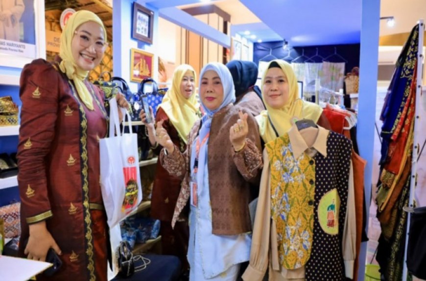 Dekranasda Kampar Dorong Penguatan UMKM di HUT ke-46 Dekranas, Hadiri Pameran Nasional di Makassar