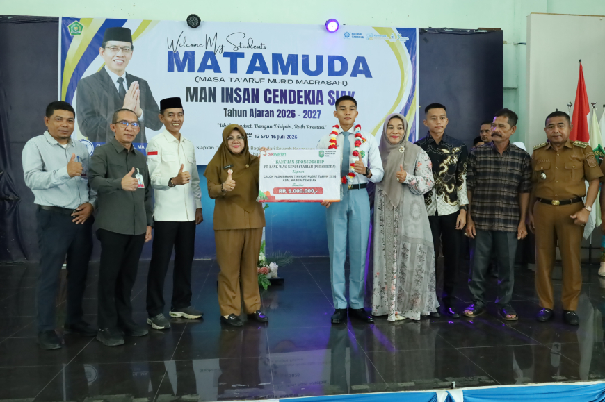 Bupati Siak Apresiasi Siswa MAN Insan Cendekia Lolos Paskibraka Nasional Saat Pembukaan MATAMUDA 2026