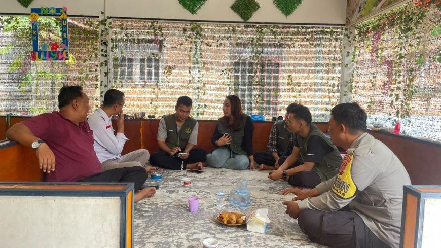 Mahasiswa KUKERTA Unri Kenalkan Vertikultur untuk Dukung Kemandirian Pangan di Desa Puo Raya