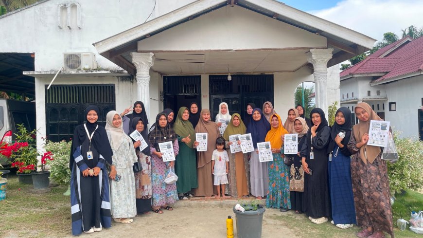 Mahasiswa Kukerta Unri Kenalkan Budikdamber di Desa Sialang Godang