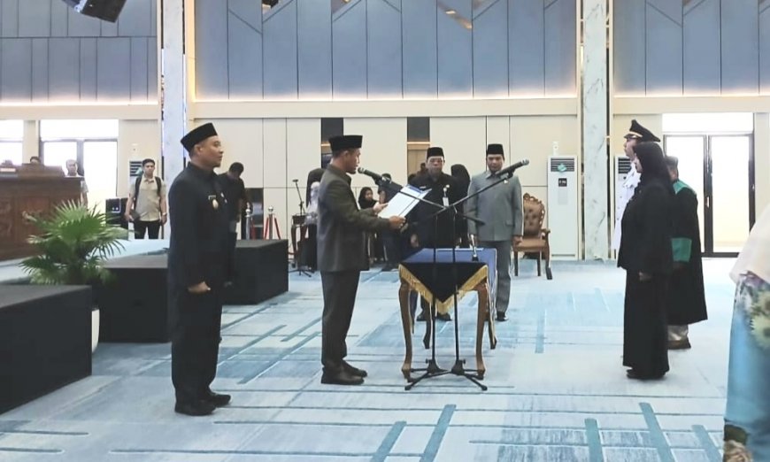 Wali Kota Pekanbaru Lantik 39 Pejabat Baru, Sejumlah Lurah dan Pejabat OPD Berganti