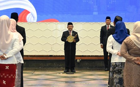 Perdana, 17 Kepala Sekolah Nasional Terintegrasi Dilantik