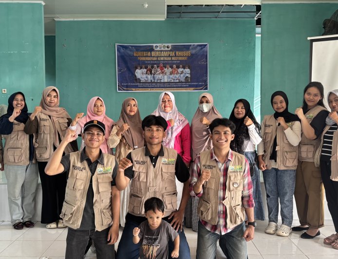 Mahasiswa Kukerta Unri Dampingi UMKM Desa Rumbio Susun Model Bisnis dan Urus NIB