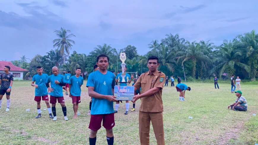 Turnamen Liga RW Kampung Rempak Meriah, Mahasiswa Kukerta Unri Bangun Kebersamaan Lewat Sepak Bola