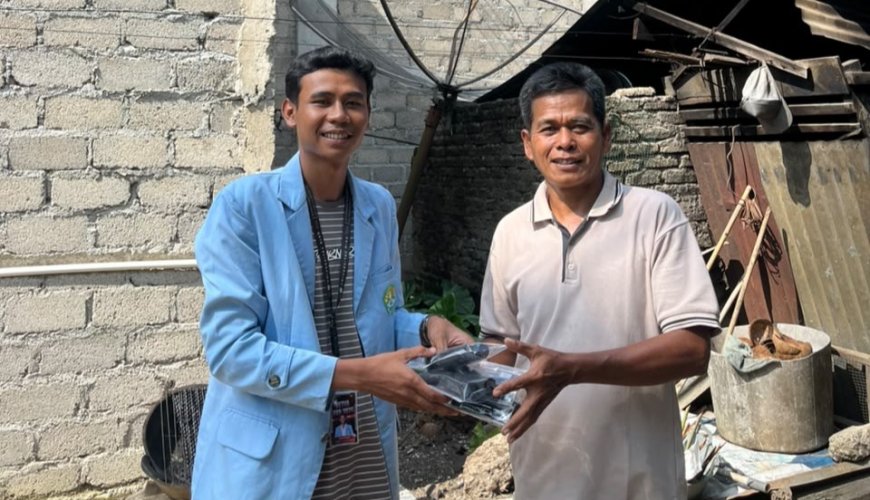 Mahasiswa Kukerta Unri Olah Limbah Tongkol Jagung Jadi Briket Ramah Lingkungan di Benai Kecil