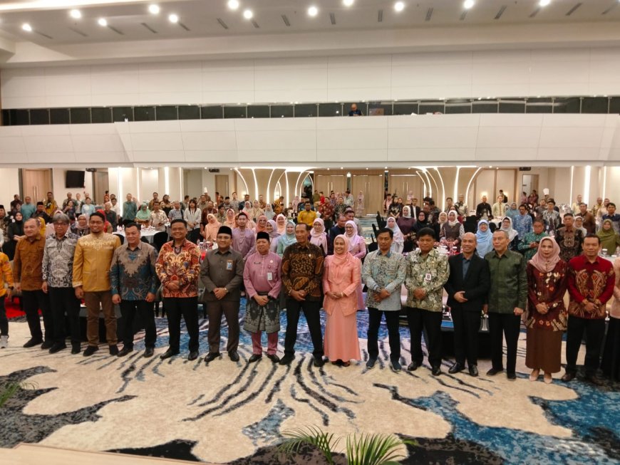 UIR Dominasi Penghargaan LLDIKTI XVII, Raih 11 Prestasi dan Sabet 9 Gelar Juara Pertama