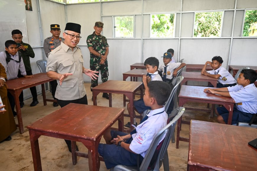 Ruang Kelas Darurat SMP Insani Sorkam Mulai Digunakan